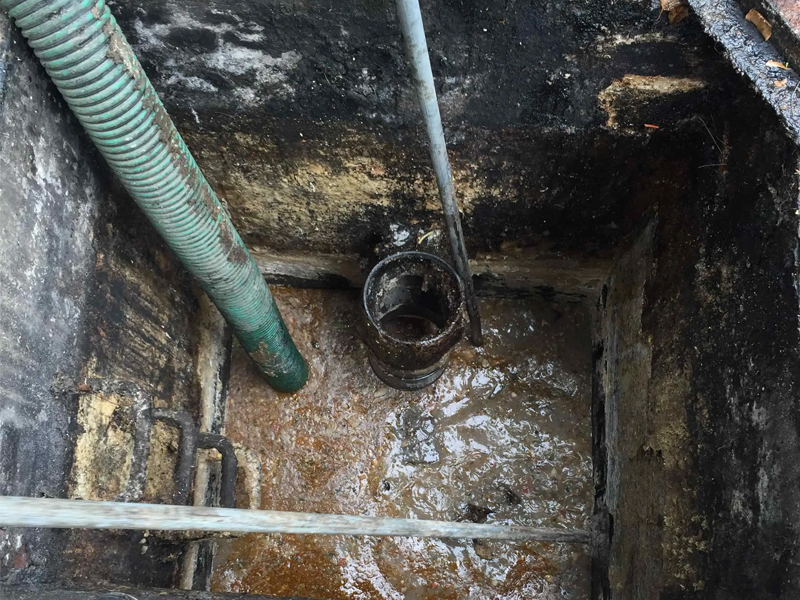 沿江隔油池清理